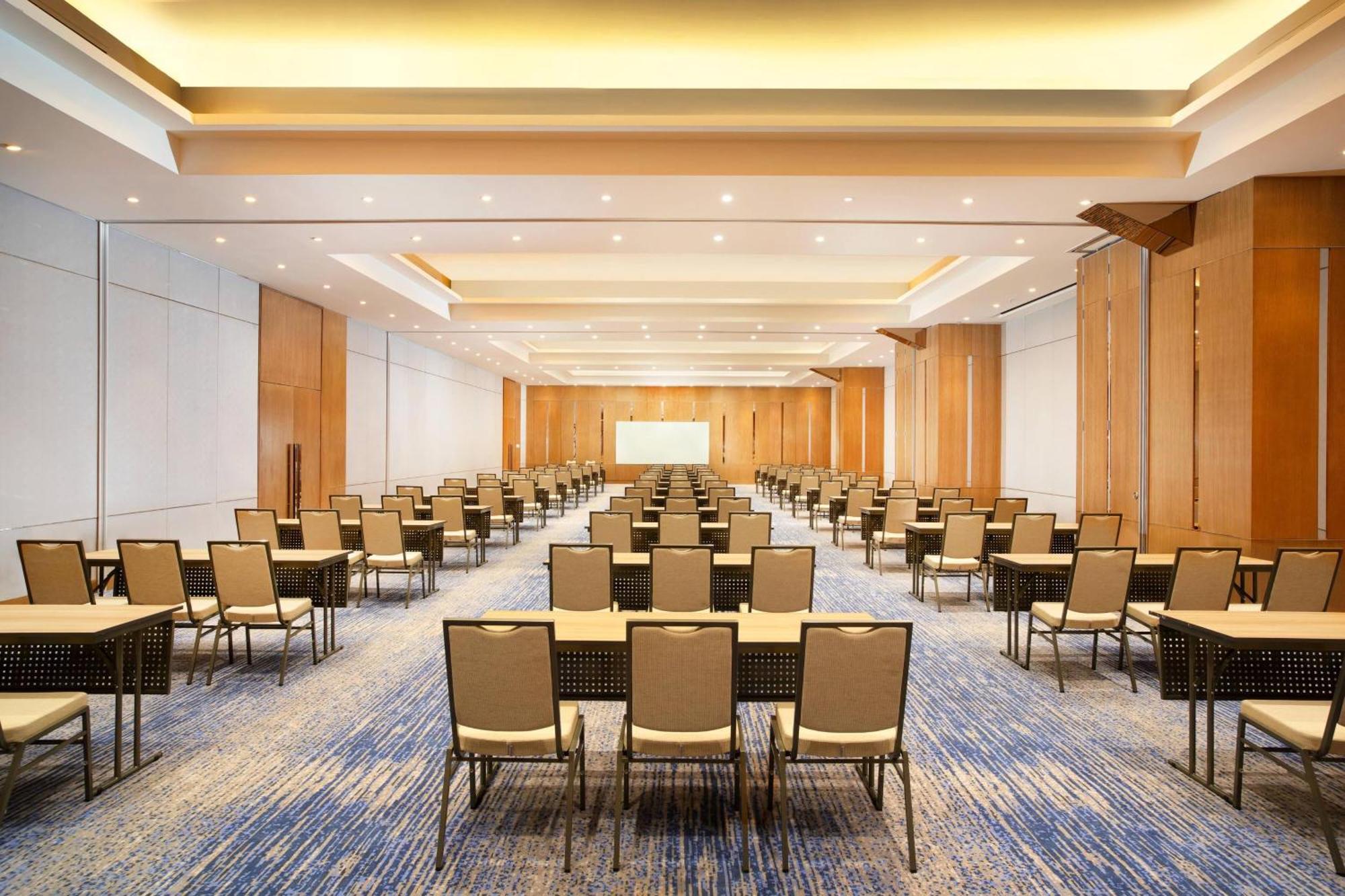 Four Points By Sheraton Surabaya, Pakuwon Indah